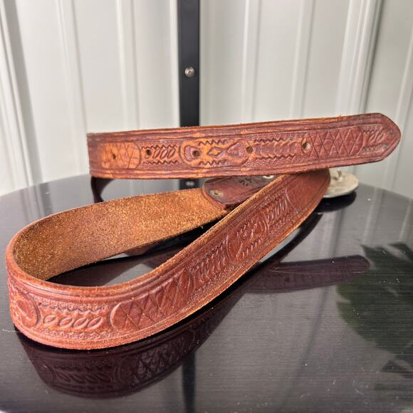 Vintage 70s 80s Silver Freemason Masonic "TOM" 42" Embossed Brown Leather Belt - Picture 4 of 4